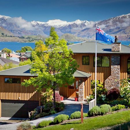 Wanaka Springs Lodge Exterior photo