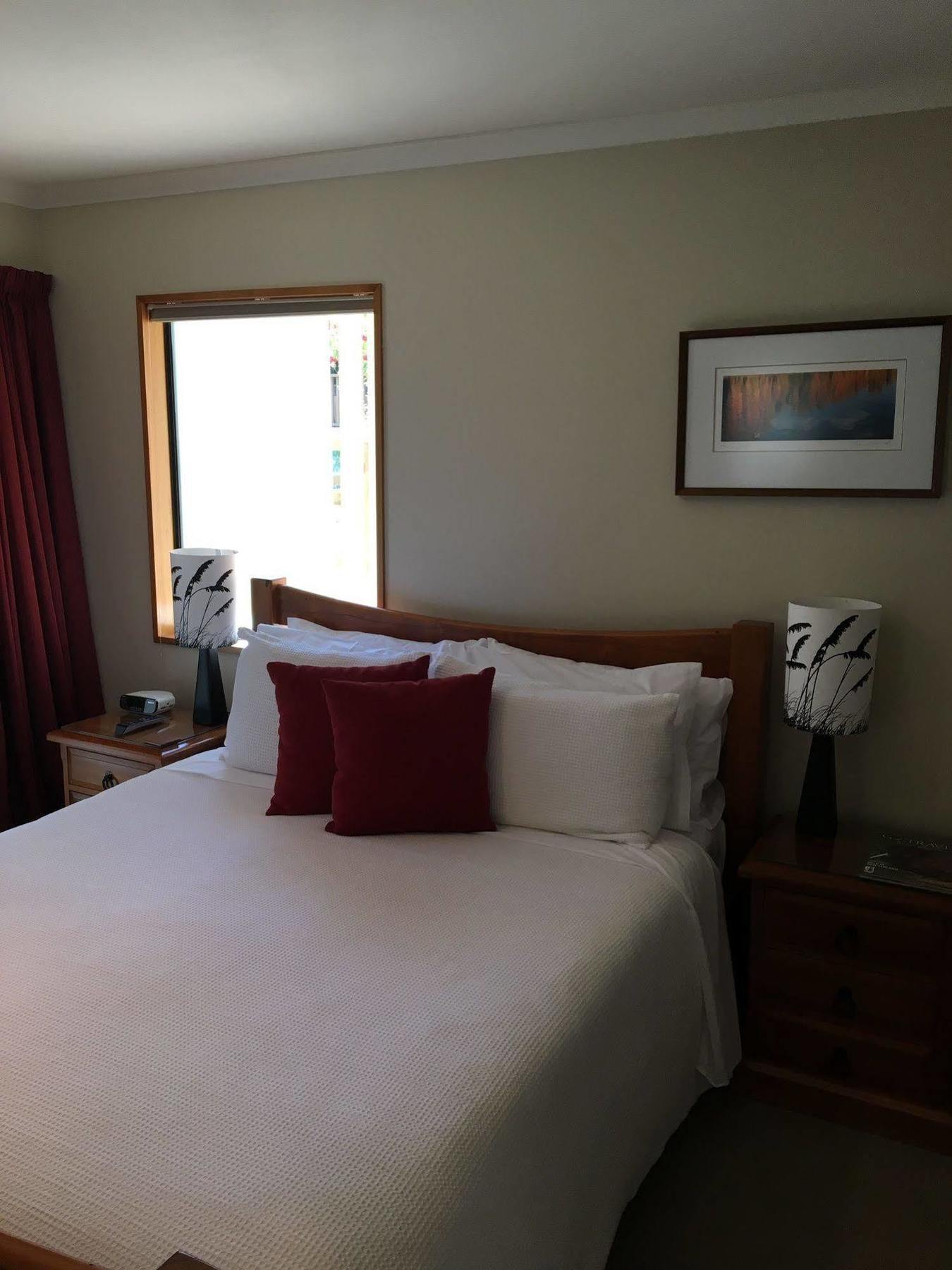 Wanaka Springs Lodge Exterior photo